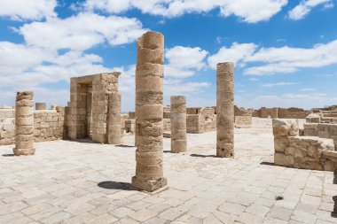 İsrail Judean desert tütsü yolu üzerinde yer alan Avdat Nabataean Şehir Kuzey kilisede kalıntıları. Unesco Dünya Mirası listesinde bulunan.
