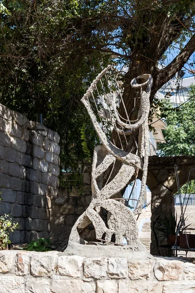 Safed Israel September 2018 Abstract Figure Musician Playing Harp Public — Stock Photo, Image