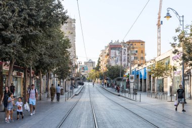 Kudüs, İsrail, 28, Eylül, 2018: Akşamları erken, İsrail Kudüs'te şehrin merkezi caddelerinden biri
