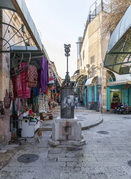 Jerusalén Israel Noviembre 2018 Pilar Decorativo Para Anuncios Medio Del — Foto de Stock