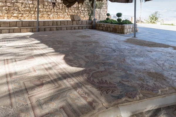 Madaba Jordanië December 2018 Fragment Van Gerestaureerde Mozaïek Memorial Kerk — Stockfoto