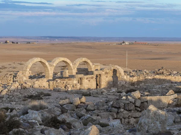 Römische Tempelruinen Auf Der Historischen Ausgrabungsstätte Umm Rasas Der Nähe — Stockfoto