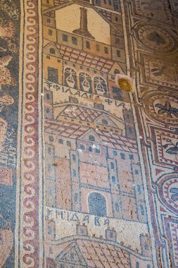 Madaba, Ürdün, 05 Aralık 2018: Mozaik kaplı üzerinde tarihsel olarak arkeolojik parçası site um ar-Rasas Madaba city Ürdün yakınındaki