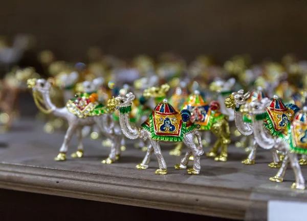 Kerak Jordan Dezember 2018 Eine Große Anzahl Dekorativer Kamelfiguren Steht — Stockfoto