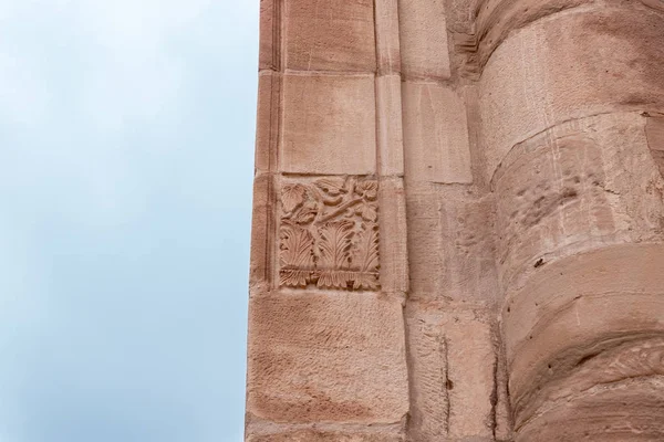 Wadi Musa Jordan Grudnia 2018 Fragment Kolumny Wejścia Świątyni Dushares — Zdjęcie stockowe