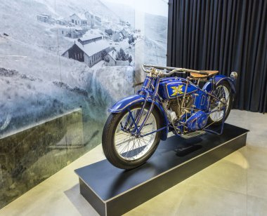 Amman, Ürdün, 07 Aralık 2018: Excelsior serisi 20 987cc büyük ikiz 1920 tarihlerinde Amman, Jordan'ın başkenti Kral Abdullah II araba müzesinde sergi.