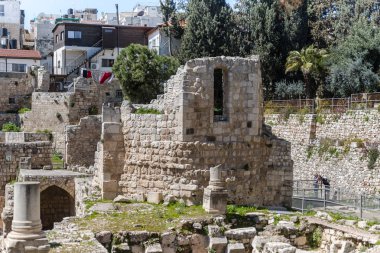 Avlunun havuzları Bethesda eski şehir Kudüs, İsrail'in antik kalıntılar