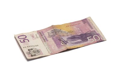 Kemancı Stevan Mokranyats'ın beyaz arka plan üzerine izole edilmiş portresi ile 50 Sırp Dinarı değerinde bir banknot