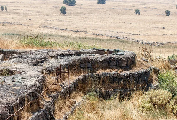 A torre de batalha destruída que permaneceu desde a Guerra do Juízo Final (Guerra do Yom Kippur) nas Colinas de Golã em Israel — Fotografia de Stock