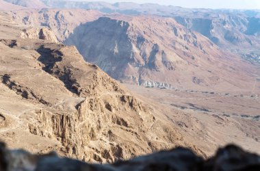 Harap Olmuş Masada kalesinden İsrail'deki Yahudi çölüne sabah manzarası