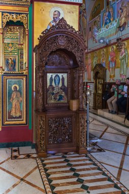 İsrail'de Nasıra yakınlarındaki Tavor Dağı'nda bulunan Transfiguration Yunan Ortodoks Manastırı ibadet için simge