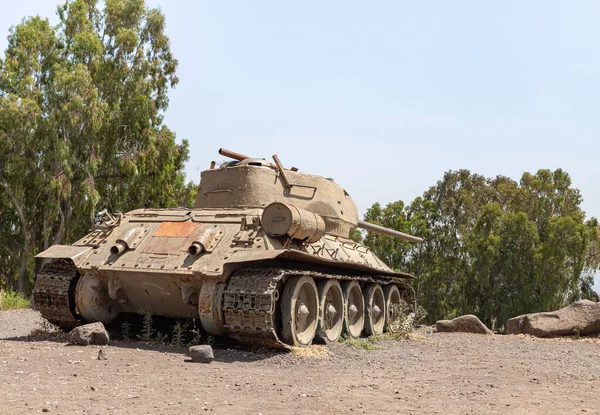 以色列坦克是在以色列戈兰高地靠近叙利亚边境的末日 赎罪日 之后发射的 — 图库照片