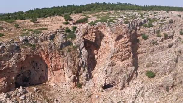 Пещера Кешет Древняя Арка Природного Известняка Охватывающая Остатки Неглубокой Пещеры — стоковое видео