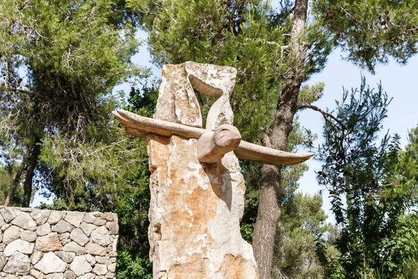 Jerusalem Israel June 2020 Large Stone Pillar Bird Carved Flying — Stock Photo, Image