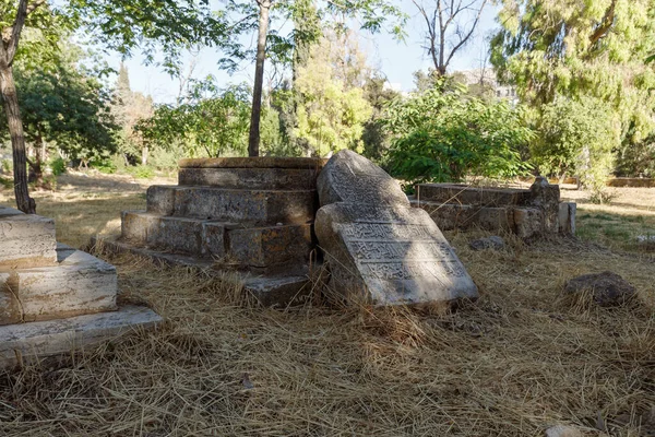 Jerusalem Israel Juni 2020 Grabsteine Über Gräbern Auf Dem Verlassenen — Stockfoto