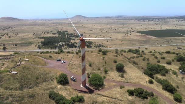 戈兰高地风力发电场是一个以色列风力发电场 风力涡轮机产生清洁能源 位于戈兰高地库奈特拉以南5公里处的Bnei Rasan山上 海拔1050米 — 图库视频影像