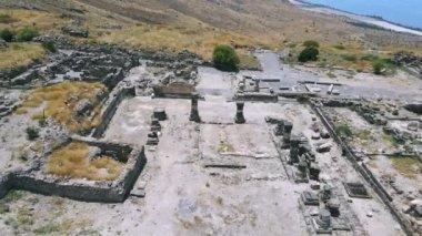 Yunan-Roma kenti Hippus 'un kalıntılarının havadan görünüşü - Susita, İsrail' in kuzeyindeki Golan Tepeleri 'nde, Celile Denizi' nde yer almaktadır.