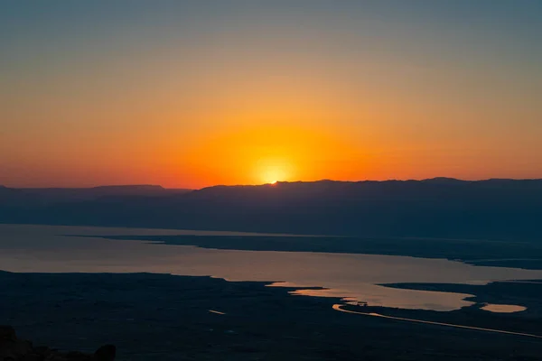 Amanhecer Sobre Montanhas Jordânia Mar Morto Vista Território Das Ruínas — Fotografia de Stock