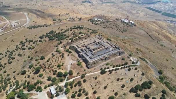 Aerial view to the ruins of the great Hospitaller fortress - Belvoir - Jordan Star - located on a hill above the Jordan Valley in Israel — Stock Video