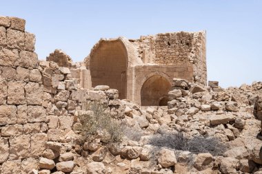 Güney İsrail 'de bir milli park olan Shivta' nın harabelerindeki güney kilisesinde, Negev 'in kuzeyinde antik bir Nabatean kentinin kalıntıları yer alıyor..