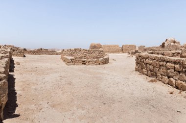 Shivta - Güney İsrail 'de bir ulusal park, Negev' in kuzeyinde antik bir Nabatean şehrinin kalıntılarını içerir..