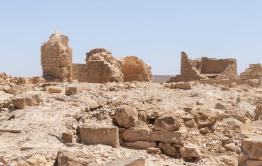 Shivta - Güney İsrail 'de bir ulusal park, Negev' in kuzeyinde antik bir Nabatean şehrinin kalıntılarını içerir..