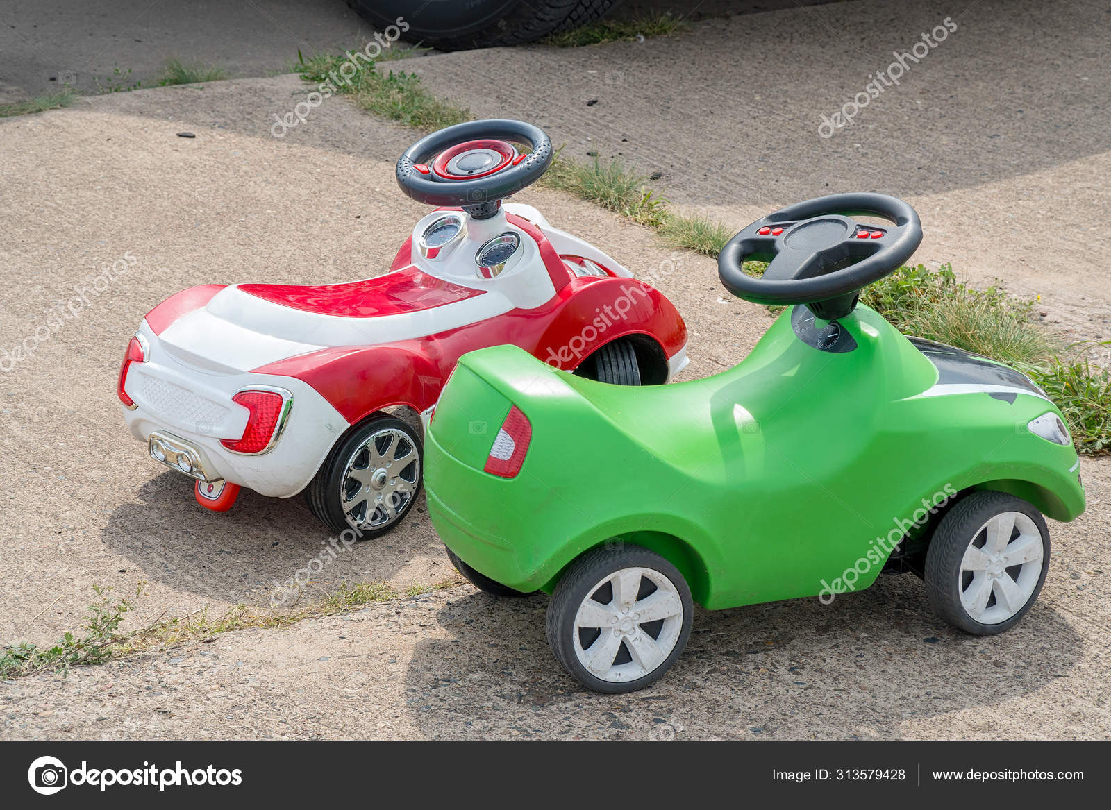 childrens plastic cars