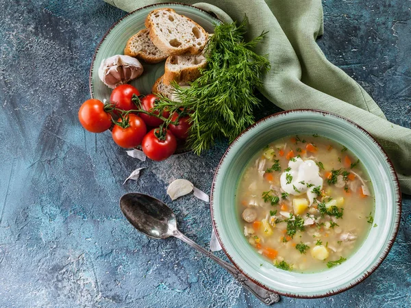 Pea soup with smoked meat, vegetables and greens. Delicious and healthy homemade food. — Stock Image Pea soup with smoked meat, vegetables and greens. Delicious and healthy homemade food. Royalty Free Stock Images