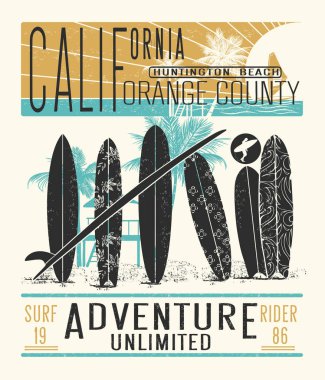 sörf tahtaları, vektör, illüstrasyon ile Huntington Beach California yaz t-shirt baskı tasarımı