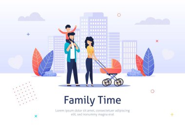 Aile bebek arabası ile yürüyüş zaman birlikte geçirmek.
