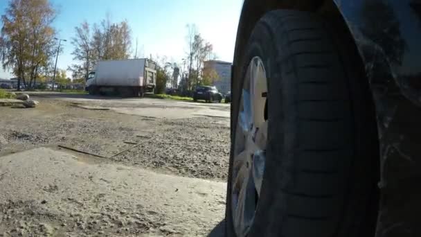 Russie Saint Pétersbourg Octobre 2018 Roue Voiture Tourne Sur Trottoir — Video