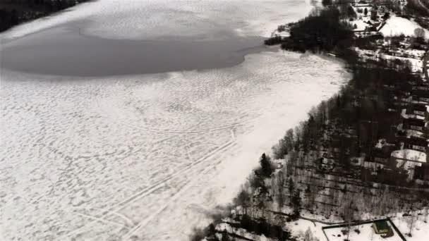 冰冻湖与冰解冻 — 图库视频影像