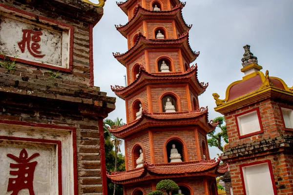 ベトナムで最も重要な仏教のランドマークの つチャン Puoc パゴダのハノイ ベトナム 2018 — ストック写真