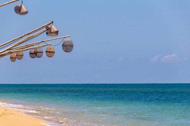 Krabi, Tayland - 3 Mayıs 2018: Şeffaf mavi suları ve altın kum Beach'te Ko Lanta