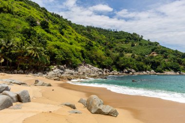 Phuket Tayland - 10 Mayıs 2018: Noi beach Phuket, büyük turizm küçük bir cennetten çok uzakta gizli hazinelerinden biridir