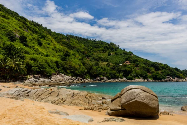 Phuket Tayland - 10 Mayıs 2018: Noi beach Phuket, büyük turizm küçük bir cennetten çok uzakta gizli hazinelerinden biridir