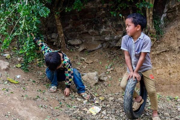 Giang Vietnã Março 2018 Crianças Minoria Étnica Hmong Brincando Com — Fotografia de Stock