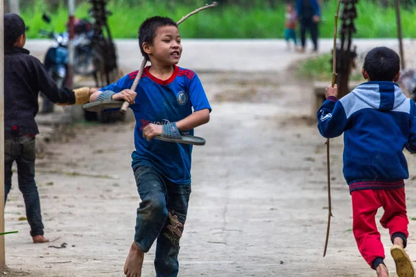 Giang Vietnã Março 2018 Crianças Minoria Étnica Hmong Brincando Interior — Fotografia de Stock