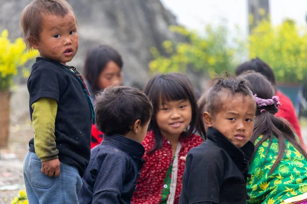 Giang Vietnam Marzo 2018 Bambini Appartenenti Minoranze Etniche Hmong Che — Foto Stock