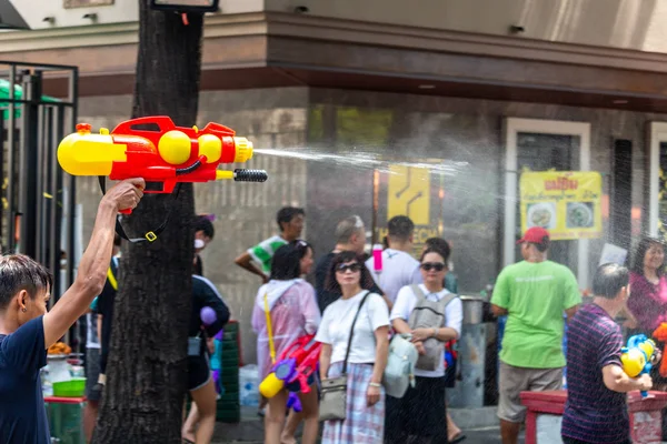 Songkran Thailandese celebração do ano novo Silom Bangkok — Fotografia de Stock