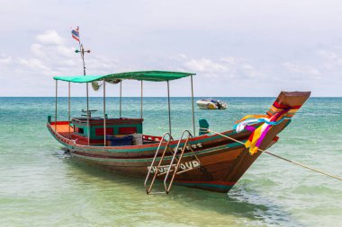 Tekne Koh Phangan adası