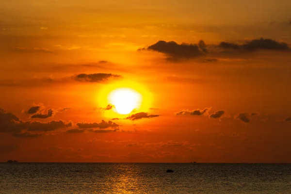 Puesta de sol en Koh Phangan Tailandia — Foto de Stock