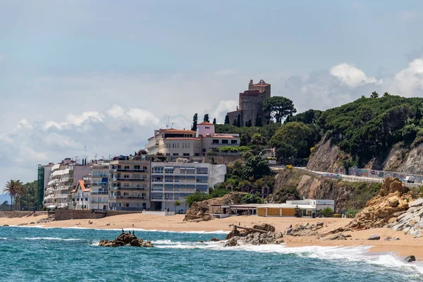 Barcelona España Mayo 2020 Playa Vacía Pueblo Sant Pol Mar —  Fotos de Stock