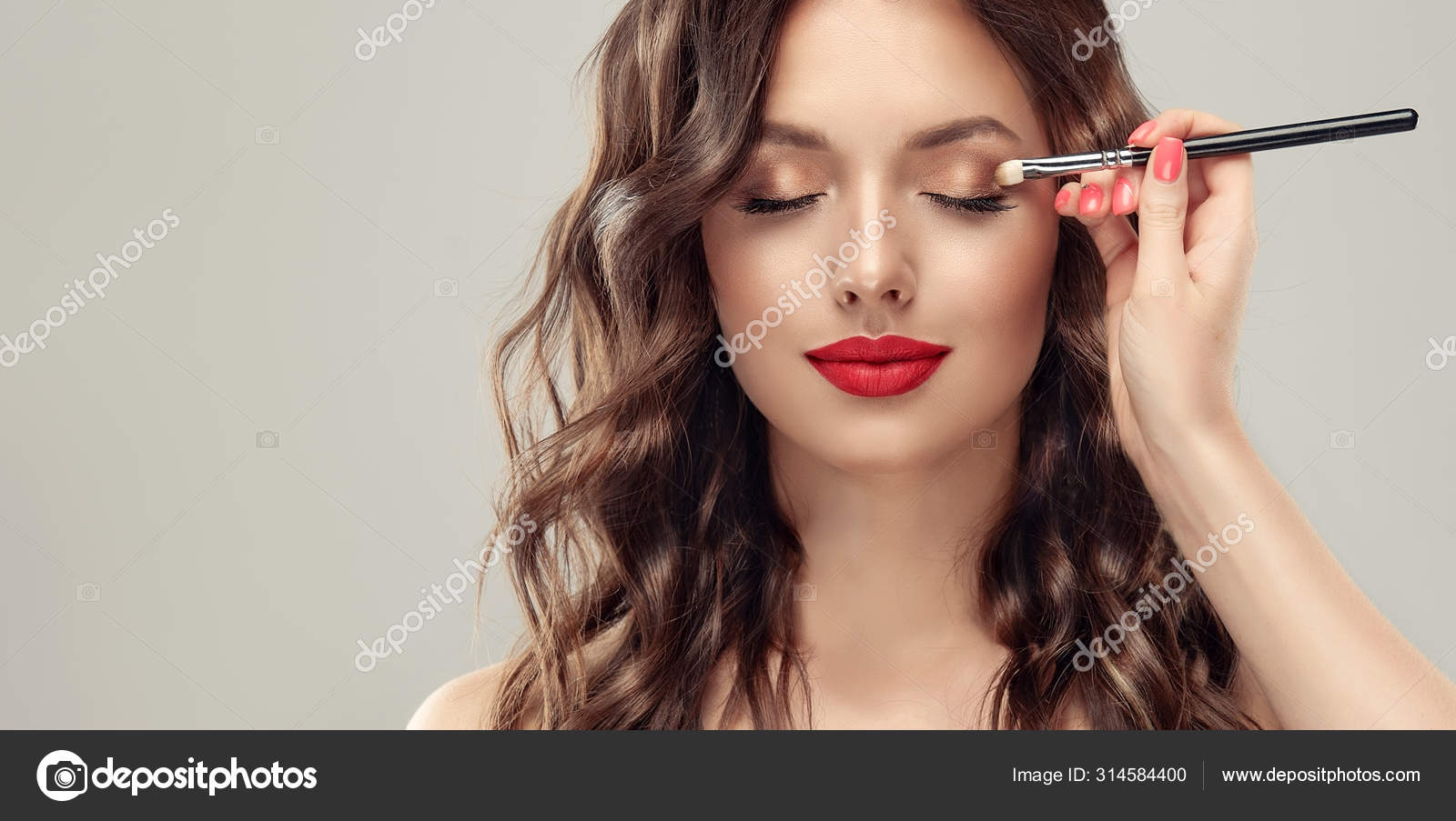 Maquillaje de publicidad fotos de stock, imágenes de Maquillaje de publicidad sin royalties | Depositphotos Maquillaje de publicidad fotos de stock, imágenes de Maquillaje de publicidad sin royalties | Depositphotos