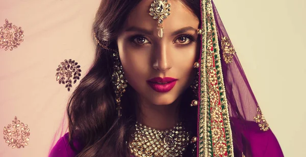 58 725 Indian Woman Model Images Free Royalty Free Stock Indian Woman Model Photos Pictures Depositphotos