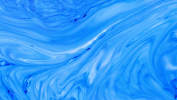 Encre colorée bleue et fond abstrait de nuage de réaction liquide de peinture — Video