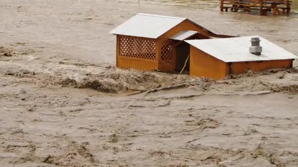 Inundações, Rio transbordando, Desastre ecológico, Problema de aquecimento global — Vídeo de Stock