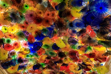 Las Vegas, Nevada - 27 Mayıs 2018: Renkli Fiori di Como cam çiçek yapısı heykeltıraş Bellagio hotel and casino Las Vegas strip üzerinde lobisinde Chihuly tarafından.