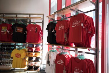 Las Vegas, Nevada - 28 Mayıs 2018: Coca-Cola Store Las Vegas şerit