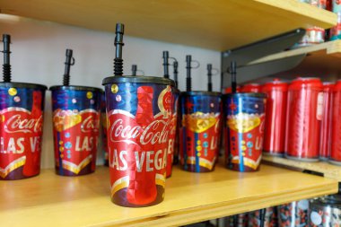 Las Vegas, Nevada - 28 Mayıs 2018: Coca-Cola Store Las Vegas şerit